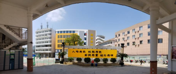 廣西桂林商貿(mào)旅游技工學(xué)校 深化計(jì)算機(jī)房維護(hù)服務(wù)，保障優(yōu)質(zhì)教學(xué)實(shí)踐平臺(tái)